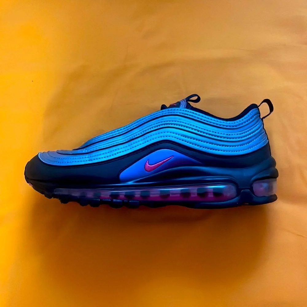 Nike Air Max 97 - Picture 2 of 3